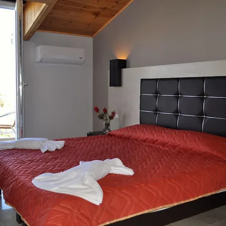 Garden Palace Hotel 4*