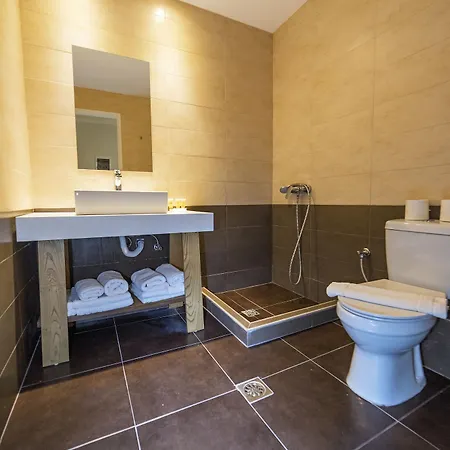 Hotel White Olive Premium Cameo