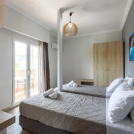Hotel White Olive Premium Cameo