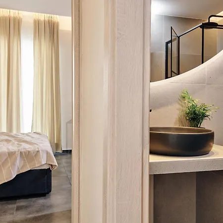 Amaroo Apartment