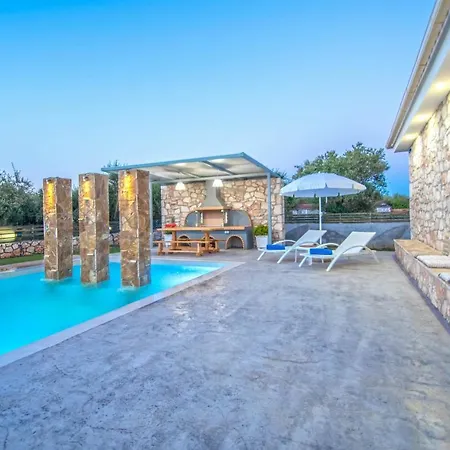 Dionisis Villa
