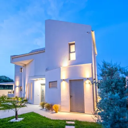 Villa Grande Mandi & Jani By 