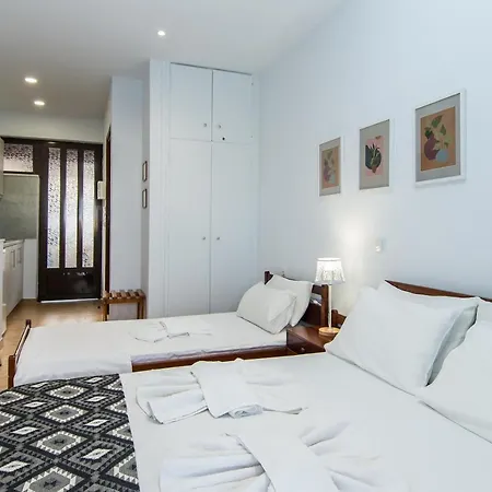 Leonidas Aparthotel