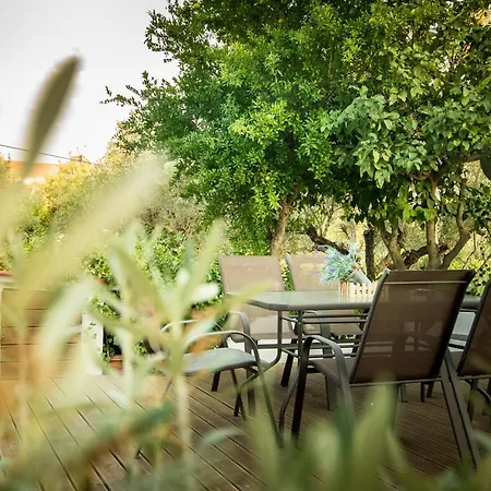 Leonidas Aparthotel Laganas