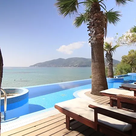 Hotel Gloria Maris And