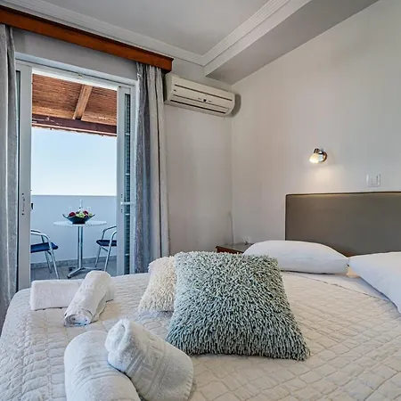 Bluewaves Aparthotel Laganas