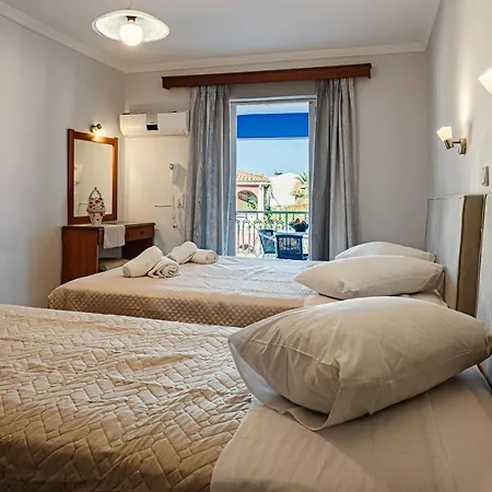Bluewaves Aparthotel