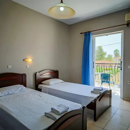 Perkes Complex (adults Only) 3*