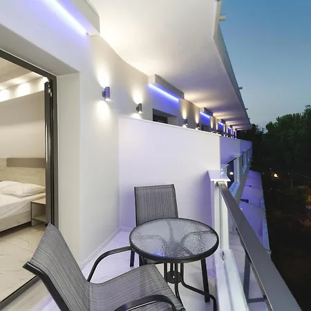 Aparthotel Georgina 3*