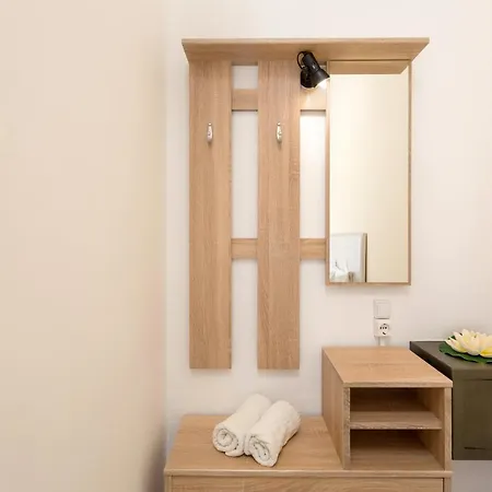 Appartement Holidays & *