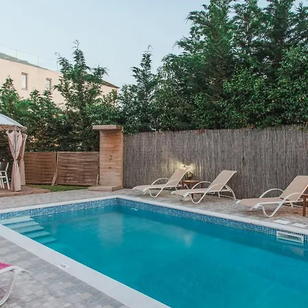 Villa Danae - 100m From Beach, By Zantewize *