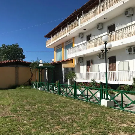 Aparthotel Dionysos 2*