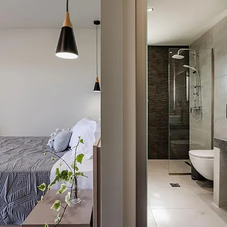Anemoni Apartment