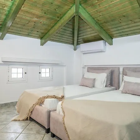 Spiros Ii & Apartment