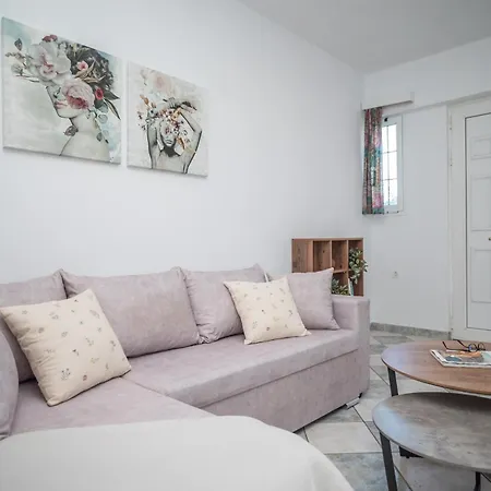 Apartment Spiros Ii & *