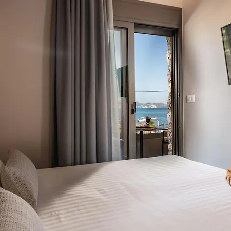 Hotel Horizon - Beachfront Luxury, By Zantewize *