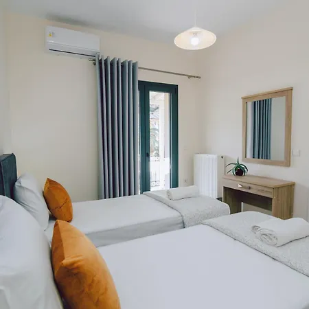 Apartment Andromahi & *