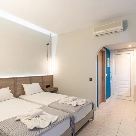 Hera Zakynthos Hotel 2*