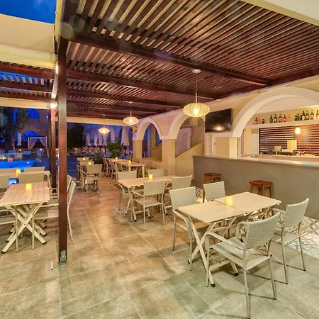 Natalie Aparthotel Laganas
