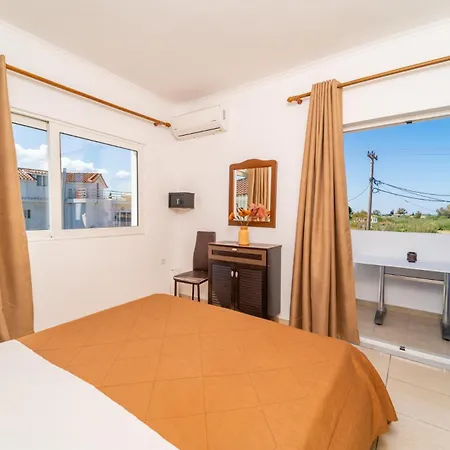 Pedro Navarino ιιι Holiday home Laganas