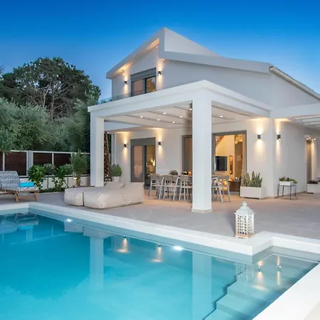 Villa Mandi & Jani Laganas