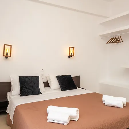 Aparthotel C'est La Vie And *
