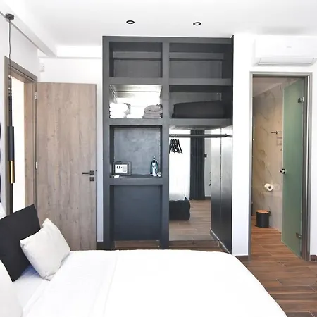 Mamica Luxury * Laganas