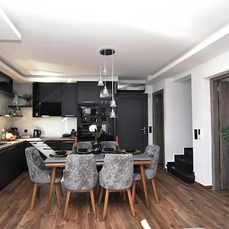 Mamica Luxury Villa Laganas