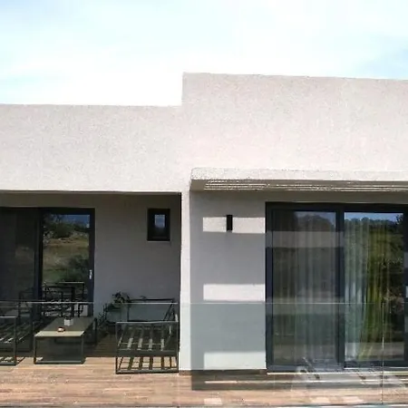 Mamica Luxury * Laganas