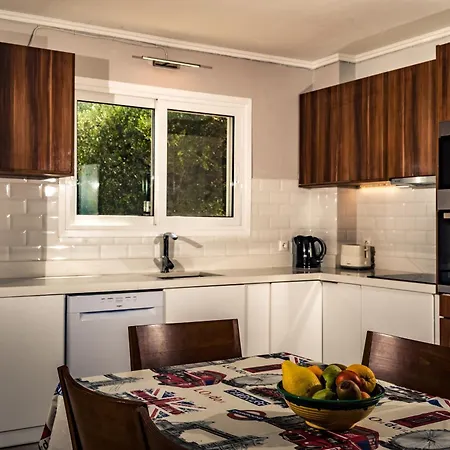 Villa Charming In Agrilia With Private Pool *