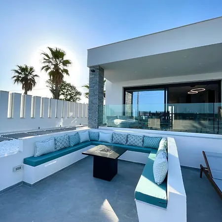 Poseidon Hotel 3*