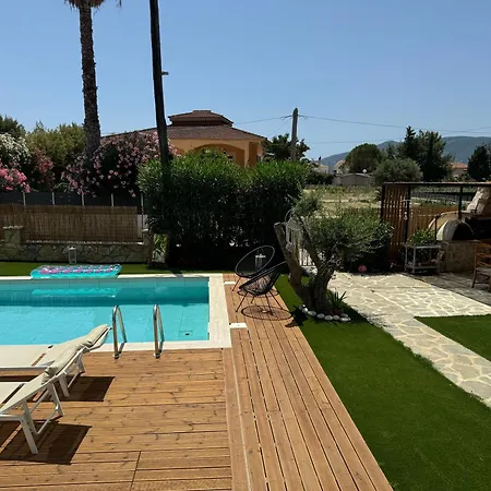 Nikludin & Holiday home *