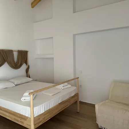 Nikludin & Holiday home *