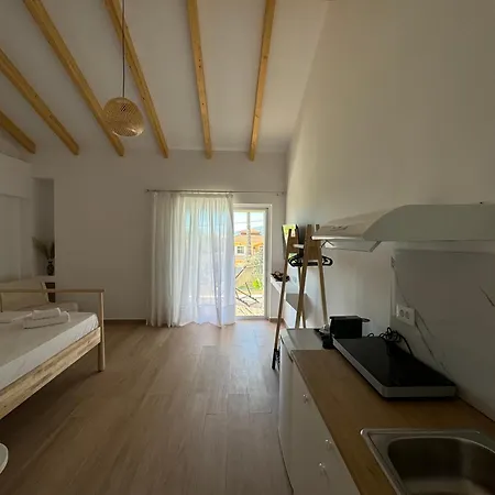 Holiday home Nikludin & Laganas
