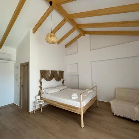 Nikludin & Holiday home