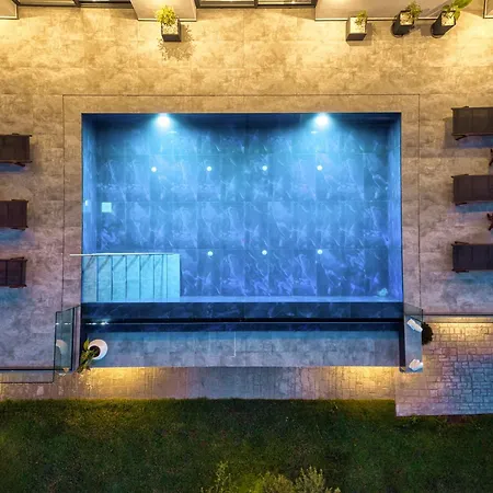 Trevilat - 4 Bedrooms With Private Pool, By Zantewize *