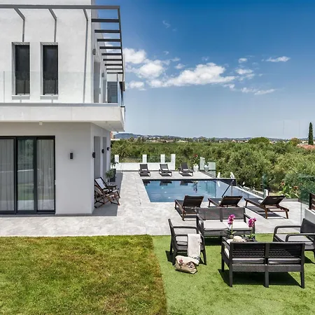 Trevilat - 4 Bedrooms With Private Pool, By Zantewize * Laganas