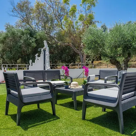 Trevilat - 4 Bedrooms With Private Pool, By Zantewize