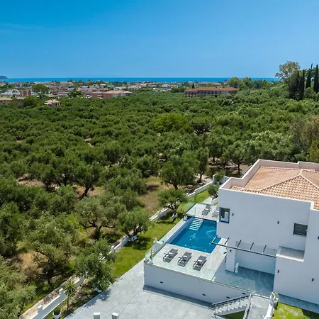 Trevilat - 4 Bedrooms With Private Pool, By Zantewize Villa