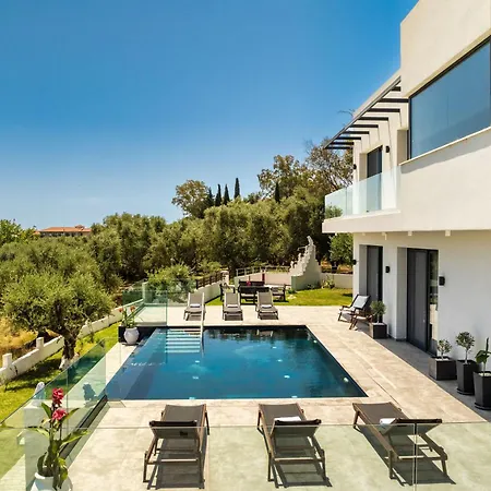 Villa Trevilat - 4 Bedrooms With Private Pool, By Zantewize *