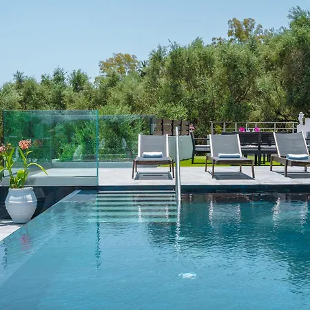 Trevilat - 4 Bedrooms With Private Pool, By Zantewize *