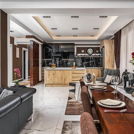 Villa Trevilat - 4 Bedrooms With Private Pool, By Zantewize *