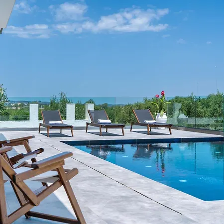 Trevilat - 4 Bedrooms With Private Pool, By Zantewize Villa