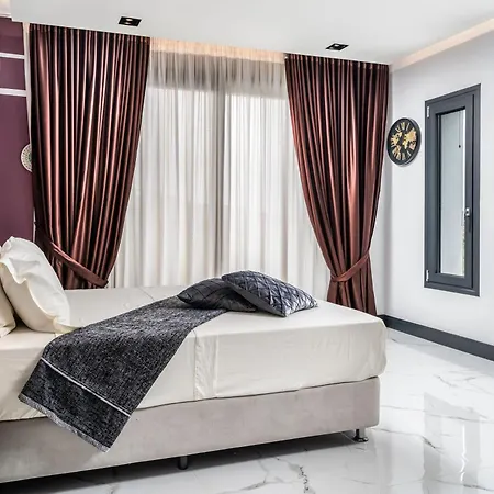 Trevilat - 4 Bedrooms With Private Pool, By Zantewize *
