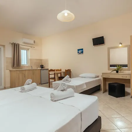 Hotel Yakinthos 3*