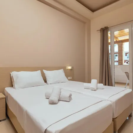 Yakinthos Hotel