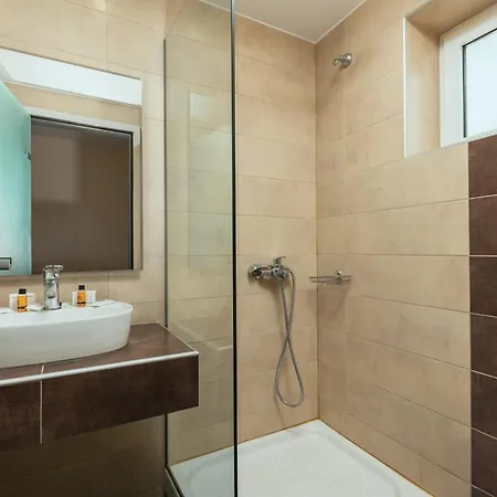 Hotel Yakinthos