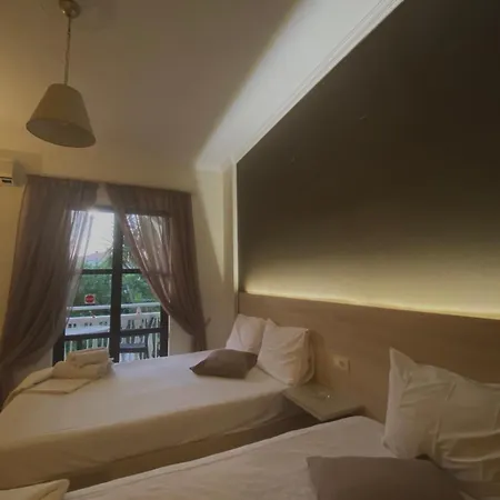 Marinos Aparthotel *