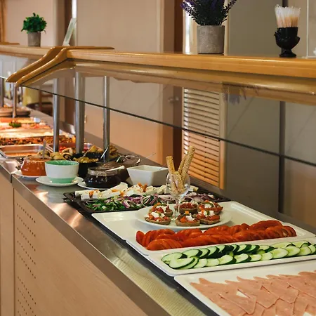 Village & Family Aparthotel 3*