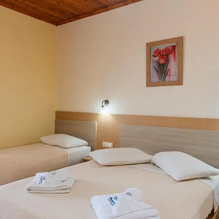 Village & Family Aparthotel 3*